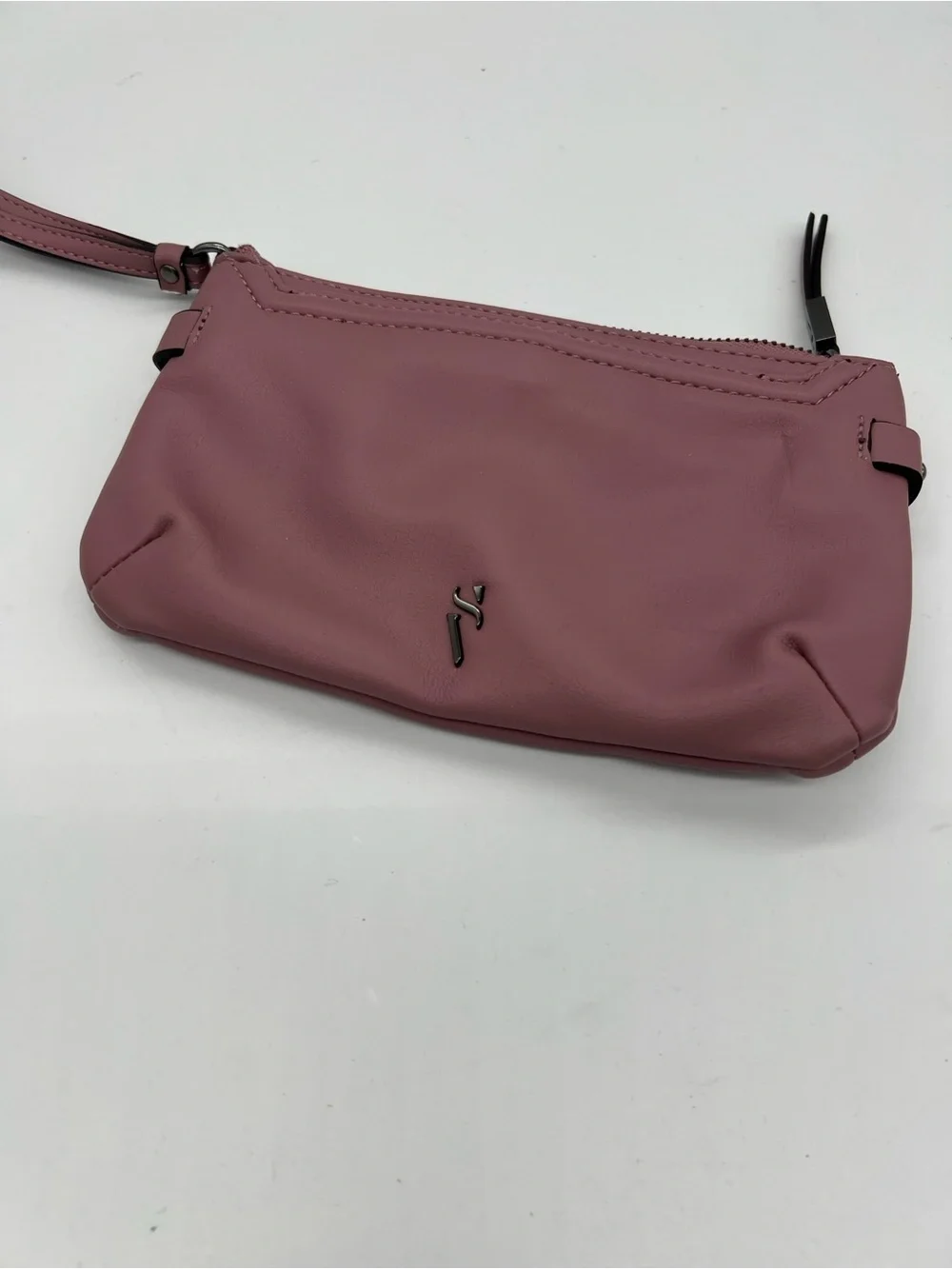 Simply Vera Wang Wristlet Clutch in Dusty Rose